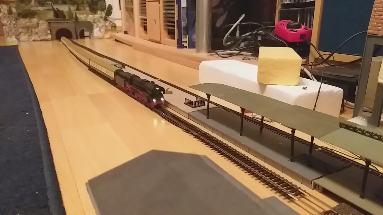 TT Reko 41 mit Personzug