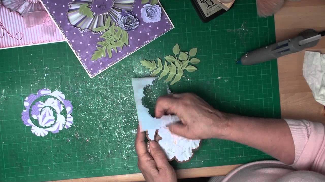 Pleated Centre