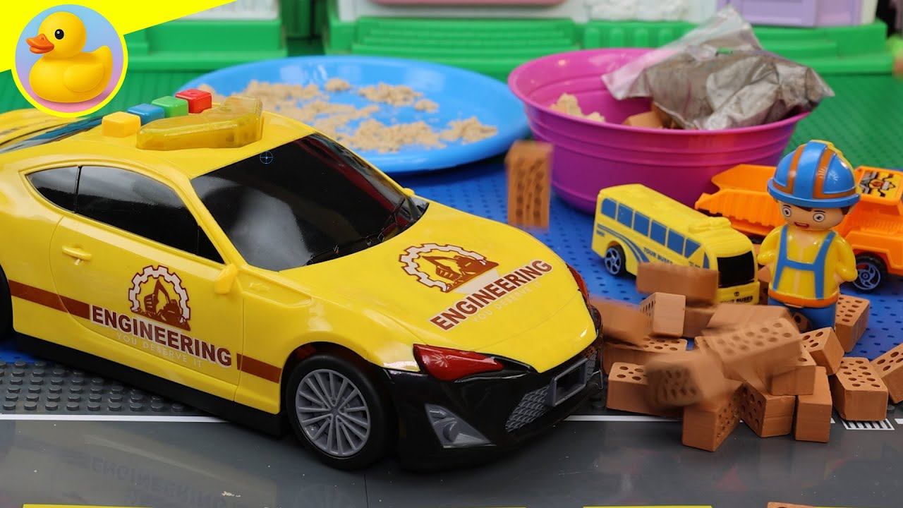 لعبة سيارة المهندس وعربيات البناء !! العاب اطفال تخيلية