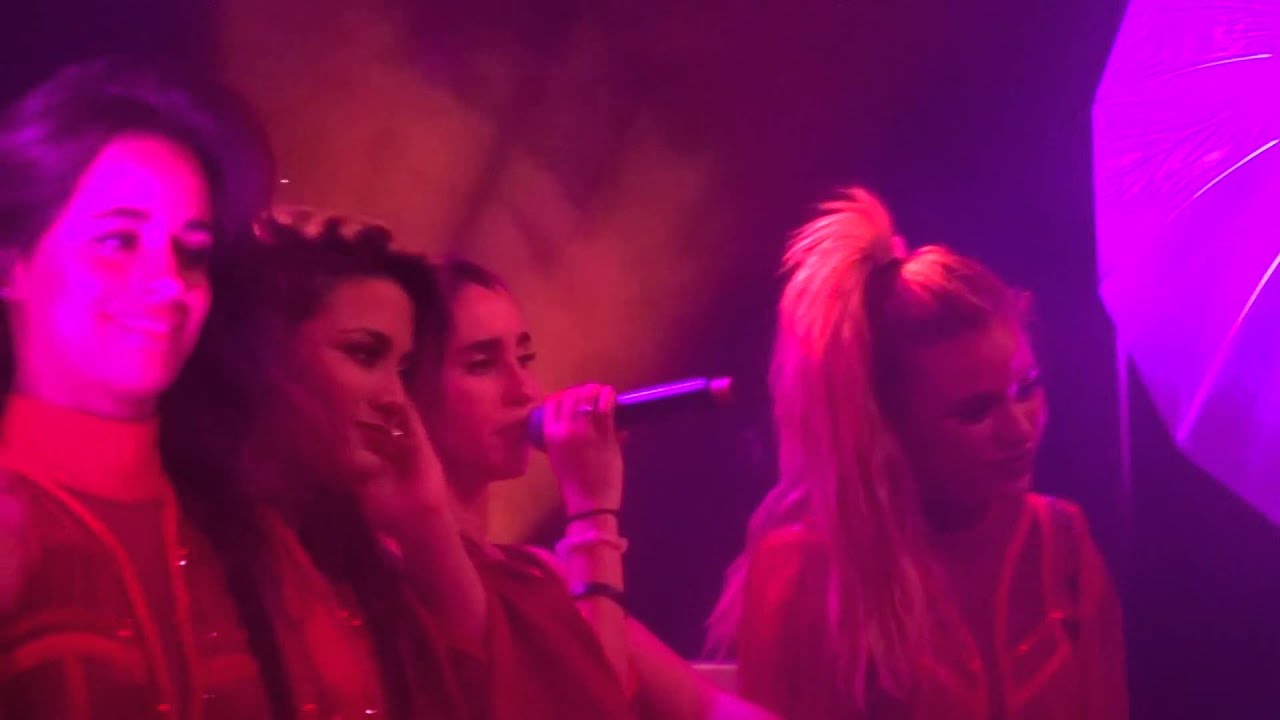 Fifth Harmony - We Know + Who Are You (live in Frankfurt 11/08/2015)