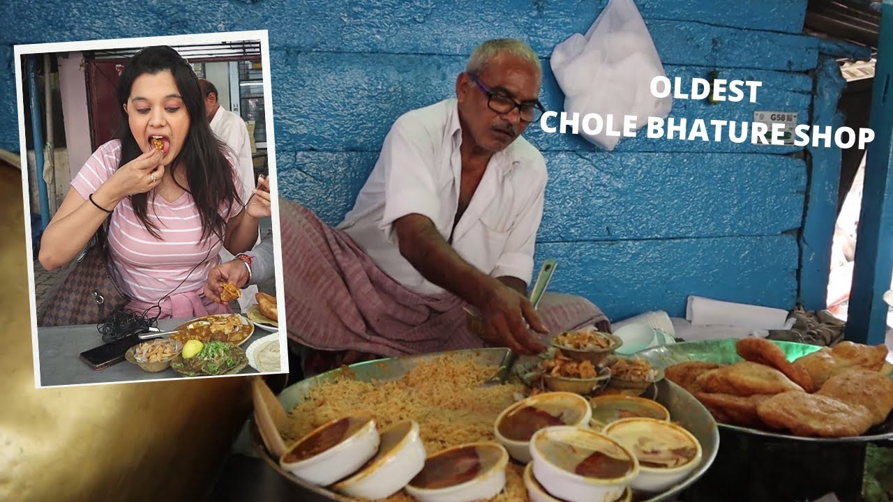 Delhi's Popular Chole Bhature | Indian Street Food at its best