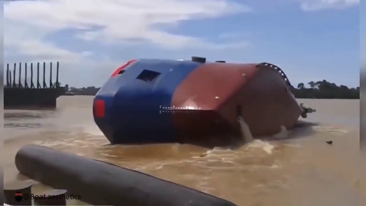 Ship Launch Fail Compilation