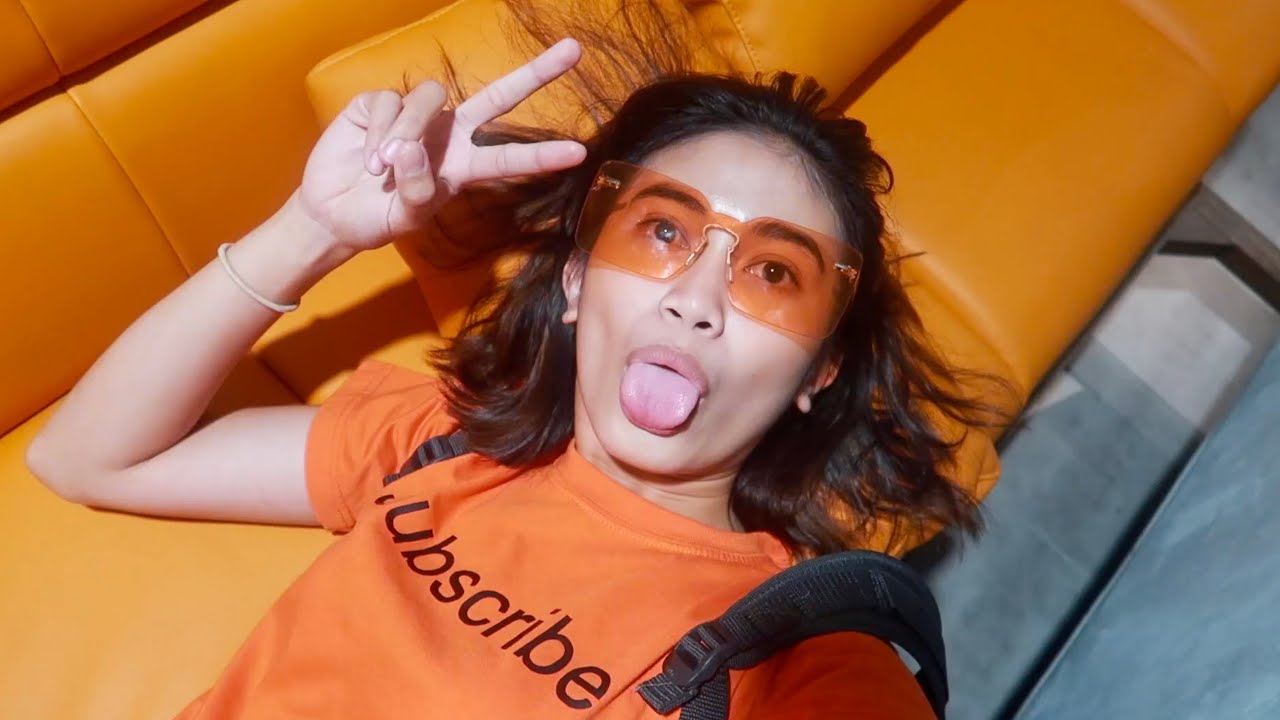 wearing only orange for a week