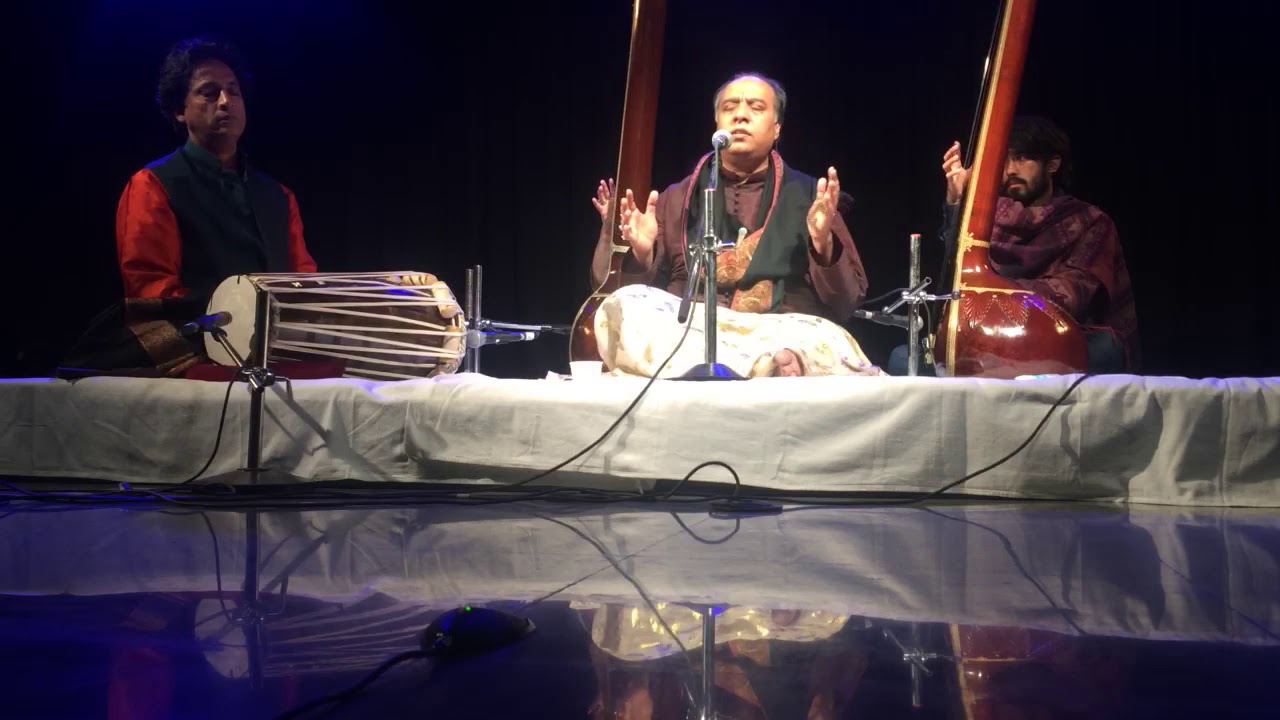 Ustad Wasifuddin Dagar sings Raga Malkauns,