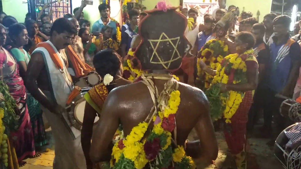 இந்த மேளத்துக்கு சுடலைமாடசாமி ஆடும் ஆட்டத்தை பாருங்க- நையாண்டிமேளம்-Naiyandi Melam-Sudalai Aattam