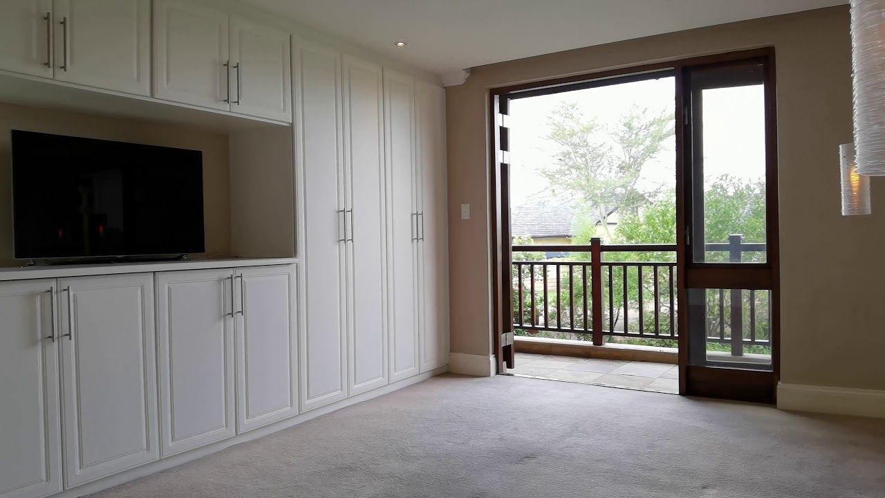 OUTSTANDING Apartment for Sale in Waterfall Hills Mature Lifestyle Estate