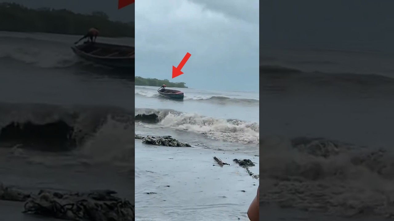 Мелисса🌀Волны🌊 чуть не перевернули лодку в бухте Олд-Харбор, Мурс-Пен-Сент-Кэтрин📍#УраганМелисса