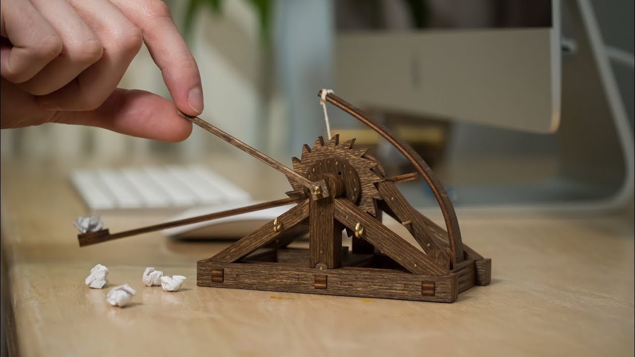 Desktop da Vinci Catapult