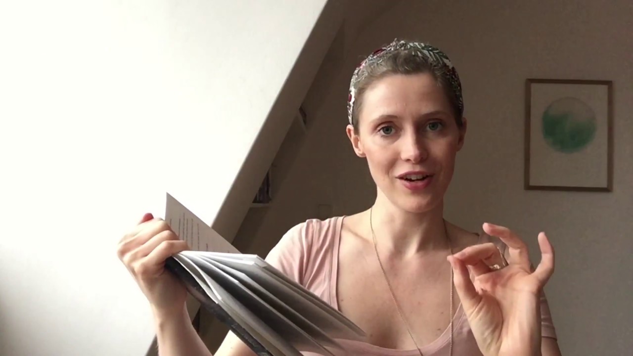 Moonology - Working with the Magic of Lunar Cycles / Book Review