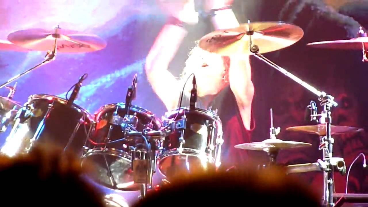 The grandmaster of the drumkit, Daniel Zimmermann