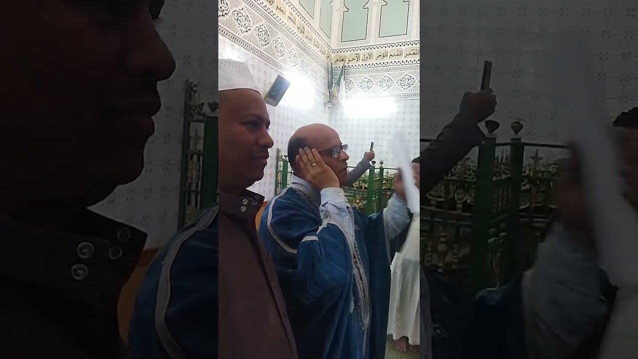 أيا زائرا هذا الحمى - صلاح الدين قدوري - أمام ضريح سيدي الحاج علي التجاني ولاية تقرت الجزائر