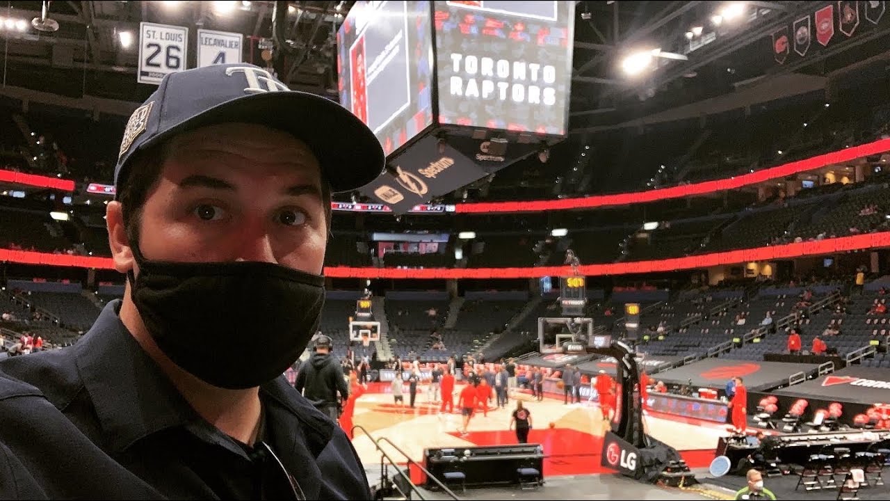 Toronto Raptors In Tampa vs. Chicago Bulls - My NBA Basketball Game Experience at Amalie Arena