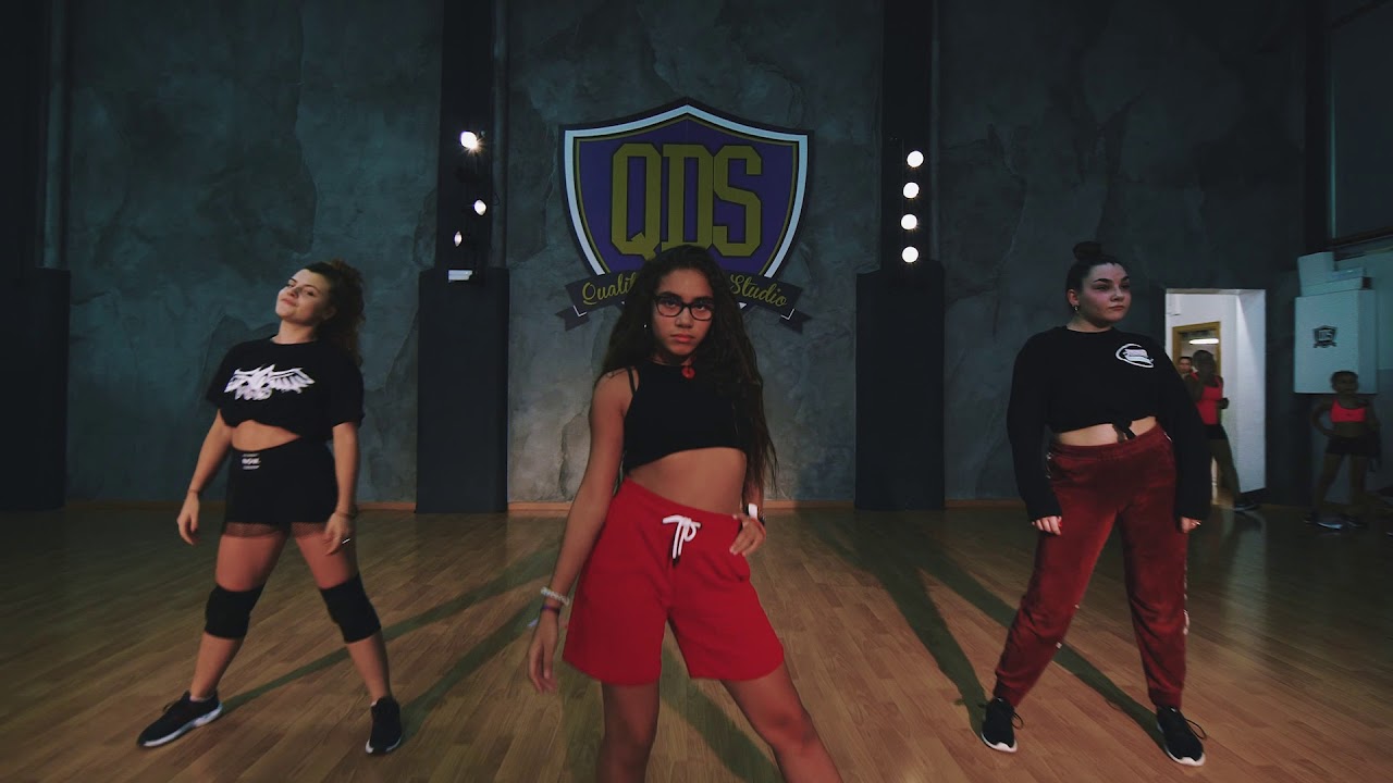 Júlia Pericas Anton Choreography //A Cámara Lenta - Abraham Mateo