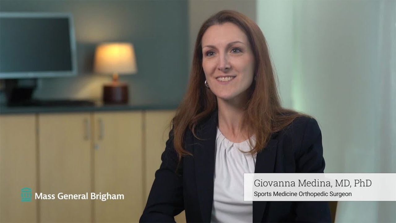 Meet Giovanna Medina, MD, PhD, a sports medicine orthopaedic surgeon at Mass General