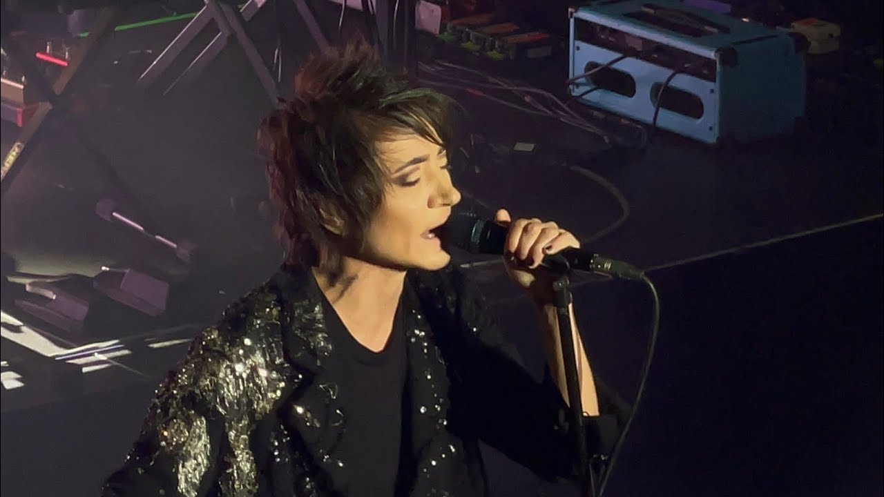 Zemfira — Анечка (1.11.2022, Гаага)