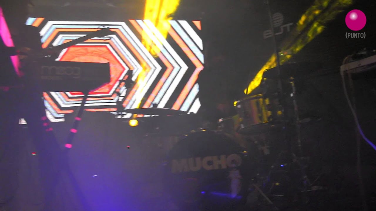 MUCHO - EL LUSTROSO ALARIDO @OchoYMedioClub 11/03/2016 @somosmucho @_Parra