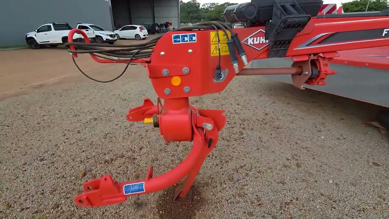 LOTE 129 - Segadora Kuhn FC 3561 - Ano 2024