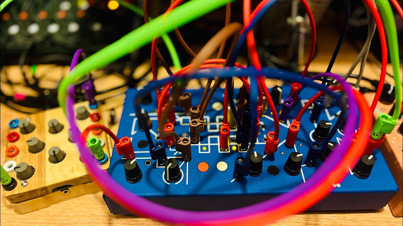 Analogue stress relief hardware Jam | Roland SE-02, Double Knot, RD8, Ciat Lonbarde Peterlin, 