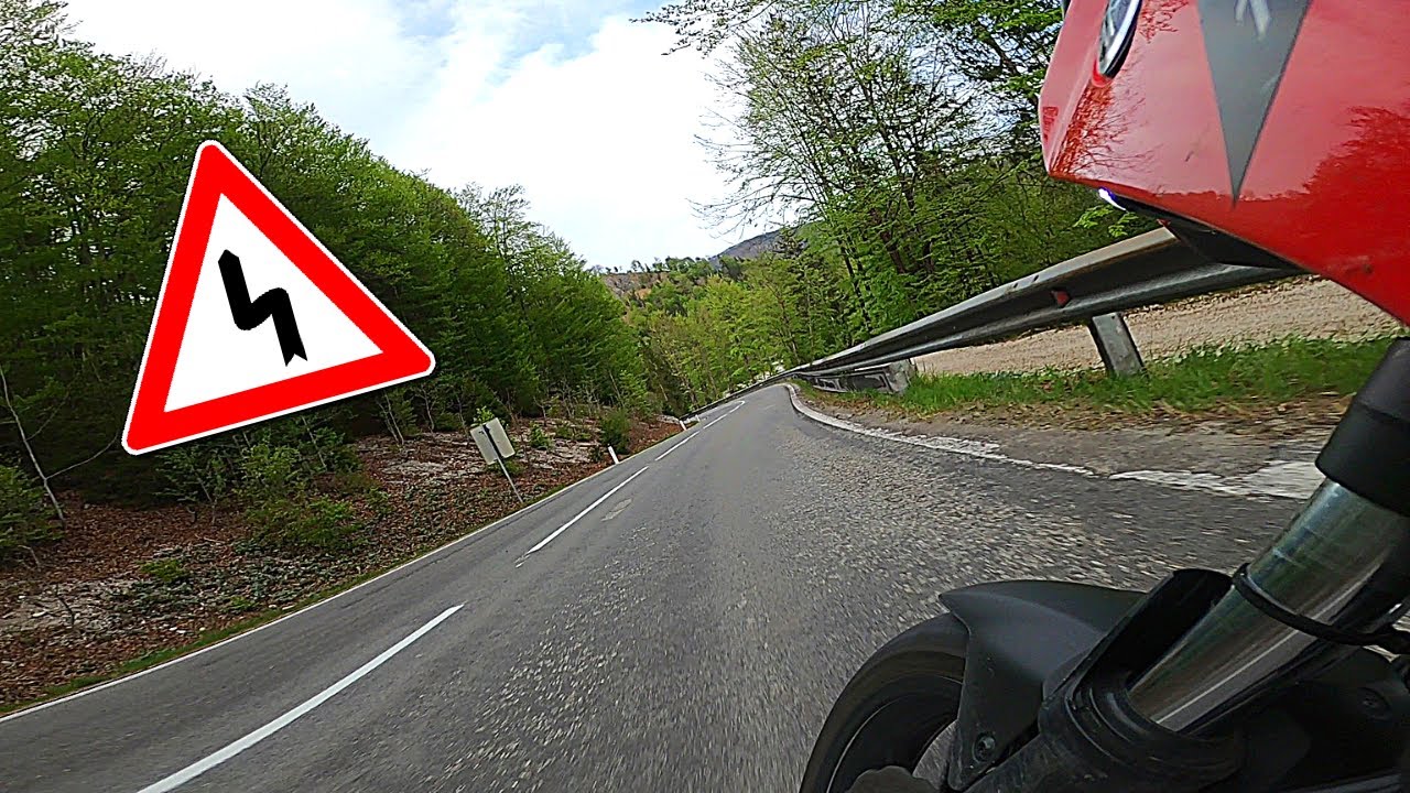 YAMAHA TRACER 7 (2021) - Riding on a fast winding road [4K]