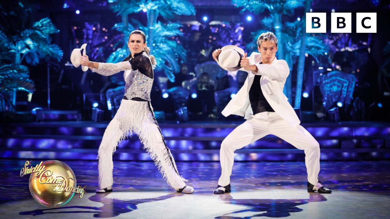 Karen Carney & Carlos Gu Salsa to Turn The Beat Around by Vicki Sue Robinson ✨ BBC Strictly 2025