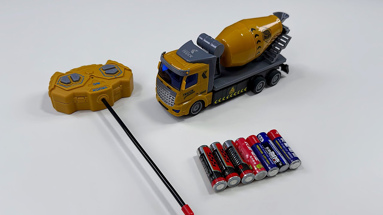Unboxing Dancing Robot,RC Stunt Transformation Vehicle,RC Construction Site Mixing truck,spray train