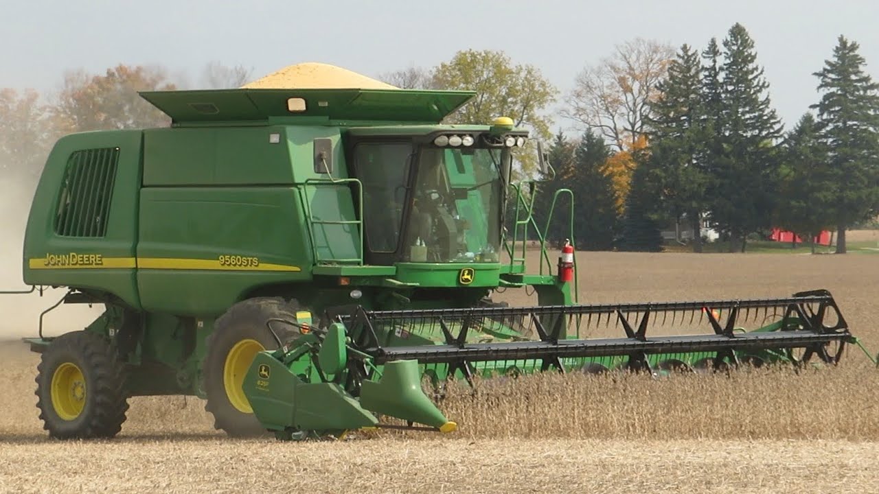 Harvest 2020 | John Deere 9560STS Combine Harvesting Soybeans | Soybean Harvest 2020