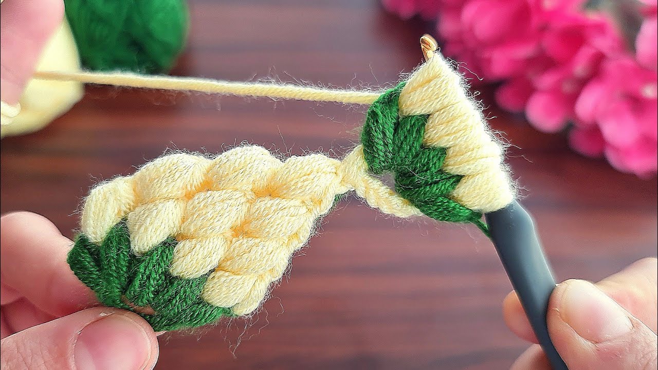 Wow! super idea how to make eye catching crochet hair band 👍 süper fikir göz alıcı tığ işi saç bandı