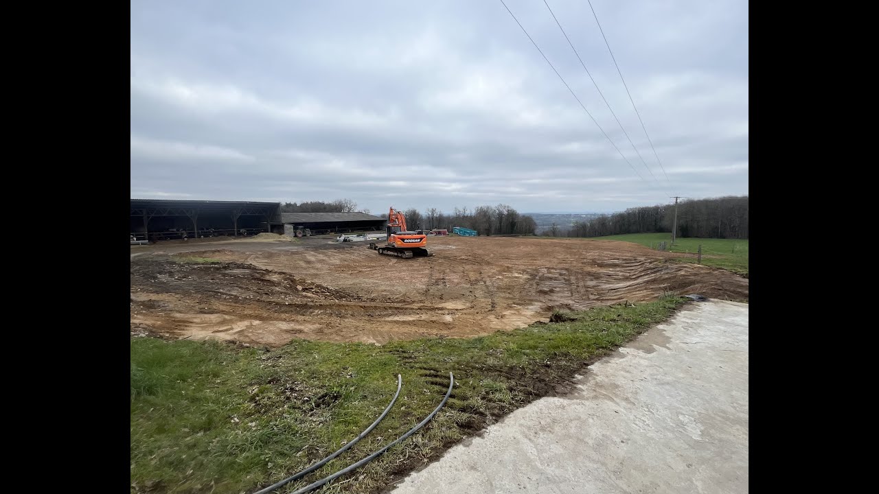 Terrassement et vue du silo de mais 15 jours après déplacement on fait le point !