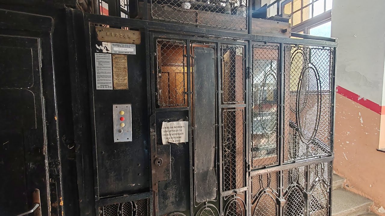 Lift vechi FREISSLER ANTAL pe strada Emilé Zola, Centru, Cluj-Napoca