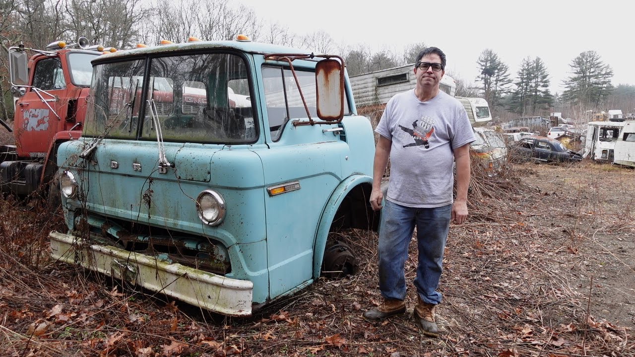 Left Hand Lug Nuts on a Ford Cab Over Truck?