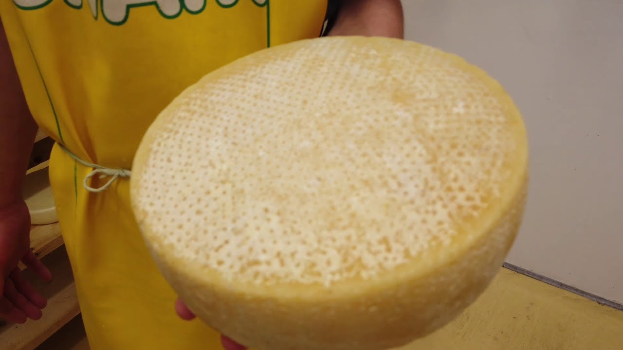 Formaggio in Malga Fai