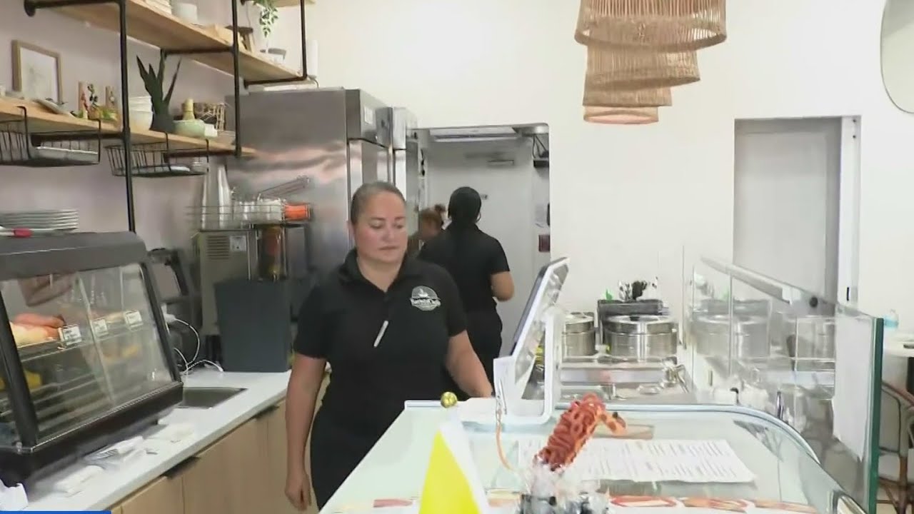 South Florida restaurants share worries after President Trump threatens Colombia with tariffs
