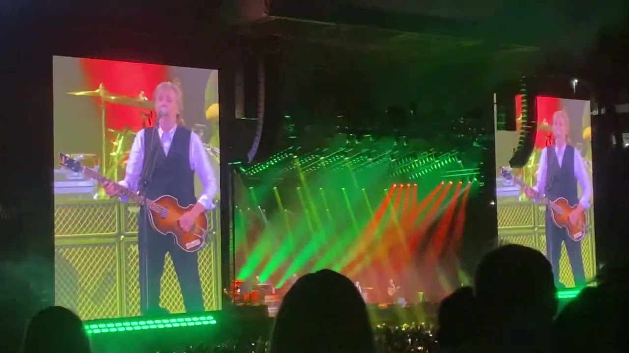 OB-LA-DI, OB-LA-DA - PAUL MCCARTNEY (LIVE AT CAMPING WORLD STADIUM)