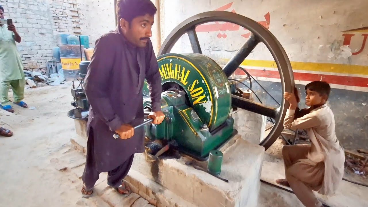 Hard Working Cold Old Black Desi Engine Starting Up !! Old Black Desi Engine Startup