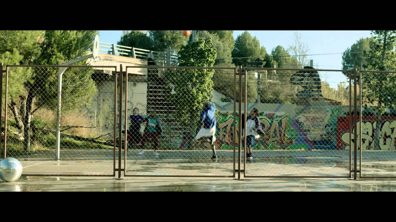 Revolver - Still (Clip officiel)