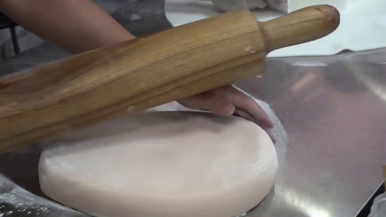 Behind The Scenes Part 1 - Custom Cakes at The House of Cakes Bakery