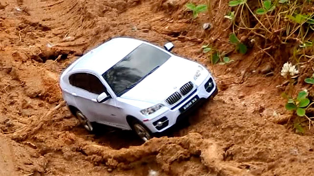 RC BMW X6 Car Racing off road