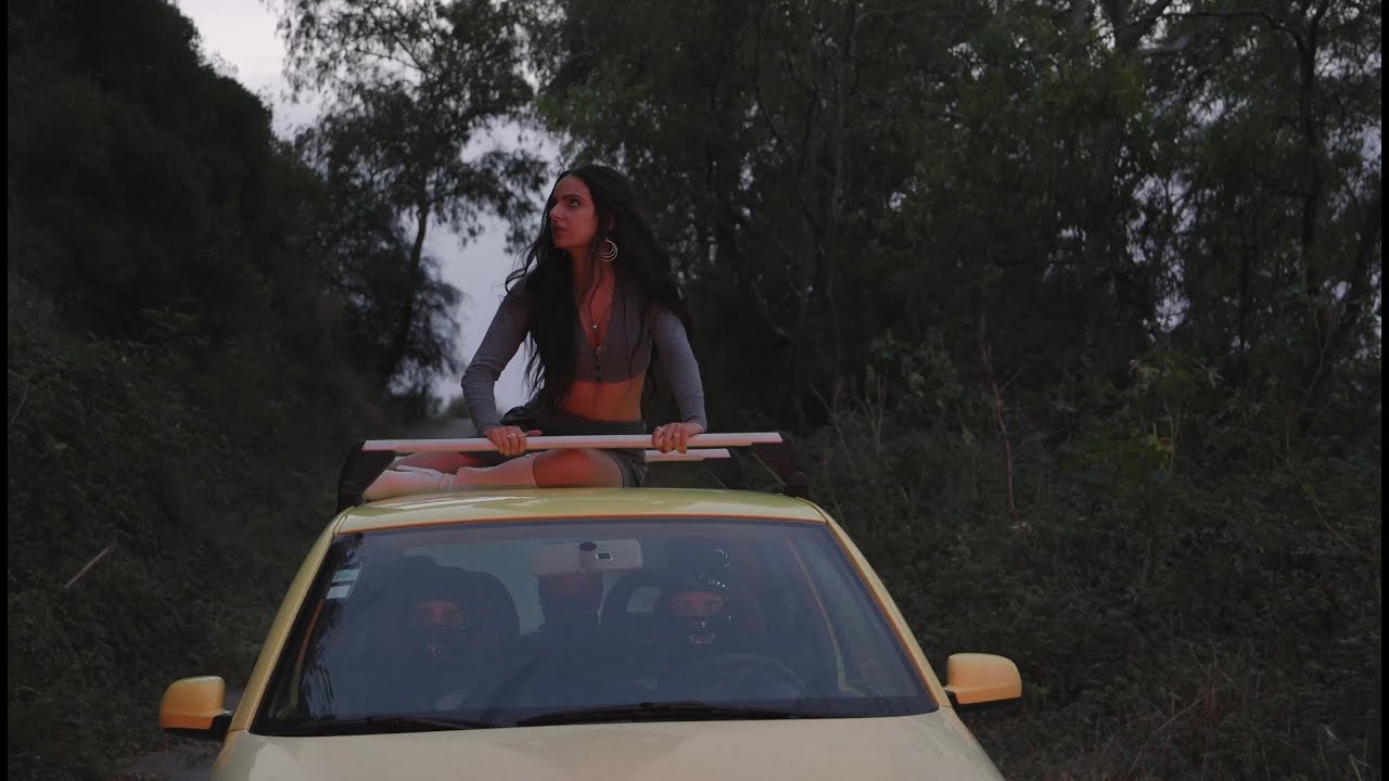 Beatriz Oak - chill (Official Video)