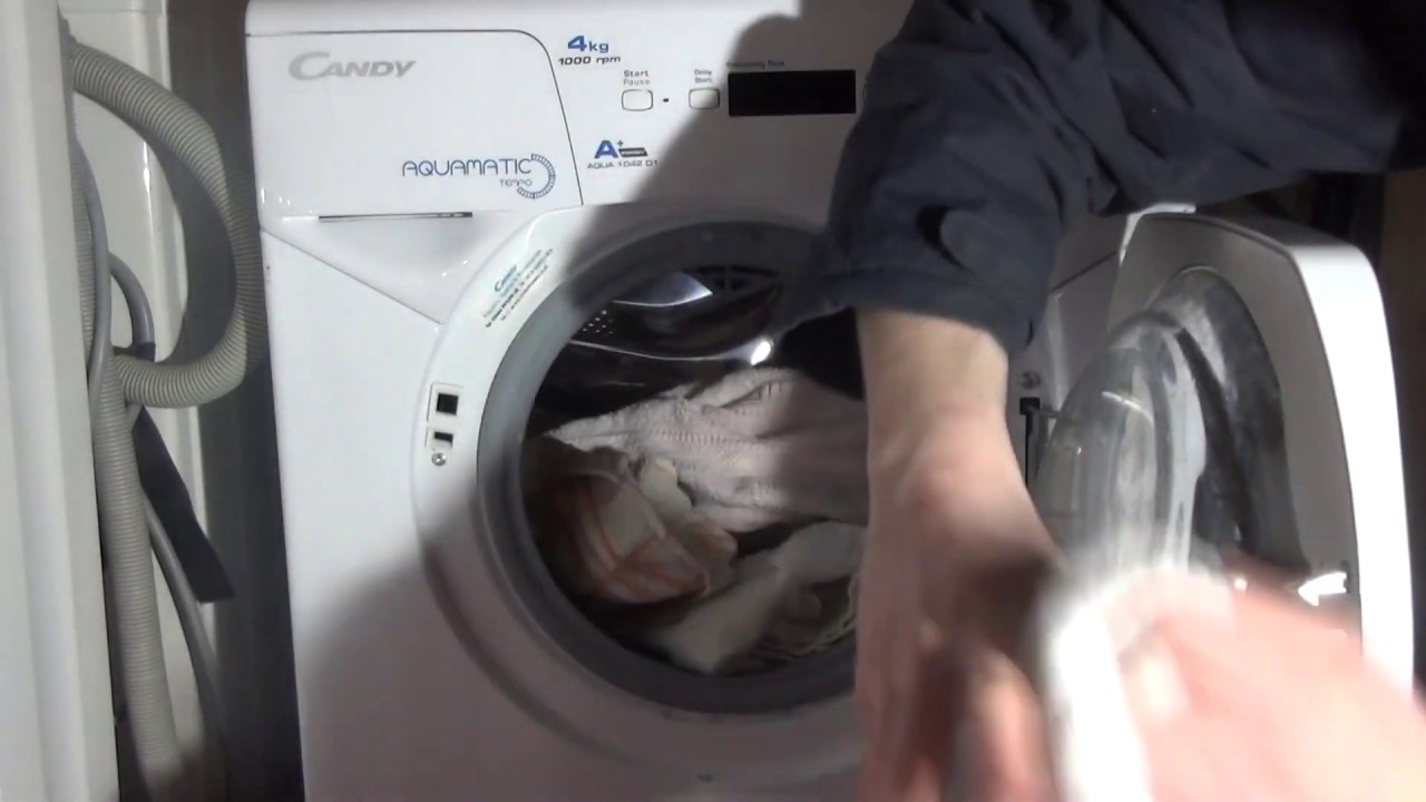 Candy Aquamatic Tempo AQUA1042D1 : load, program, detergent, start (Part 1)