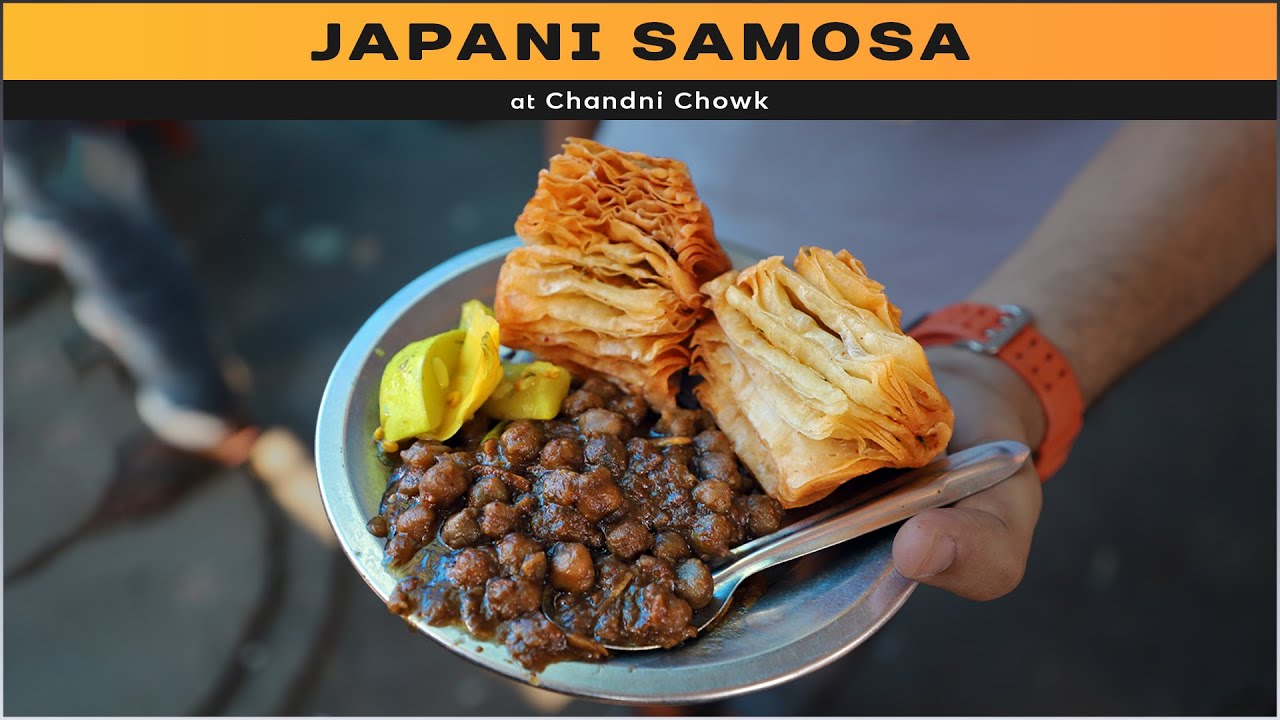 Manohar Japani Samose Wala at Chandni Chowk | India eat Mania