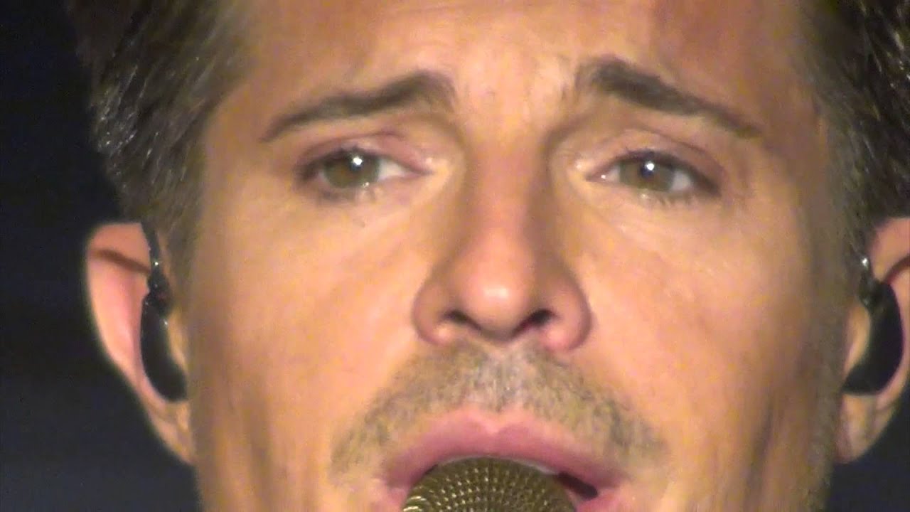 Vincent Niclo interprète 