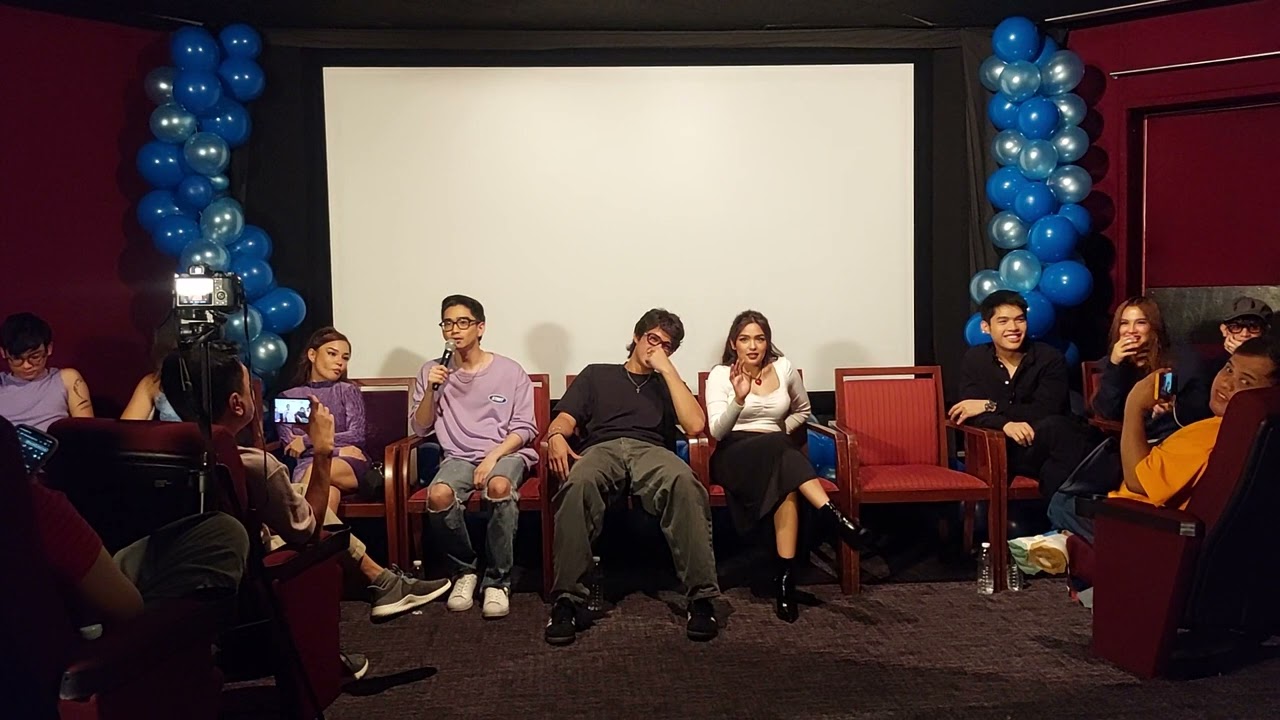 Saan ka nakaupo sa classroom at ano ang ambag mo sa group? Q and A with #seniorhigh