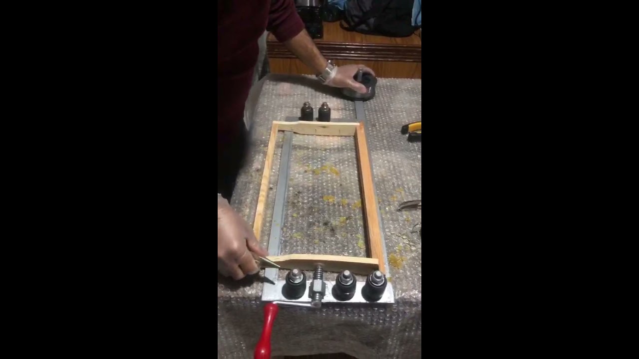Çerçeveye Tel Takma İşlemi