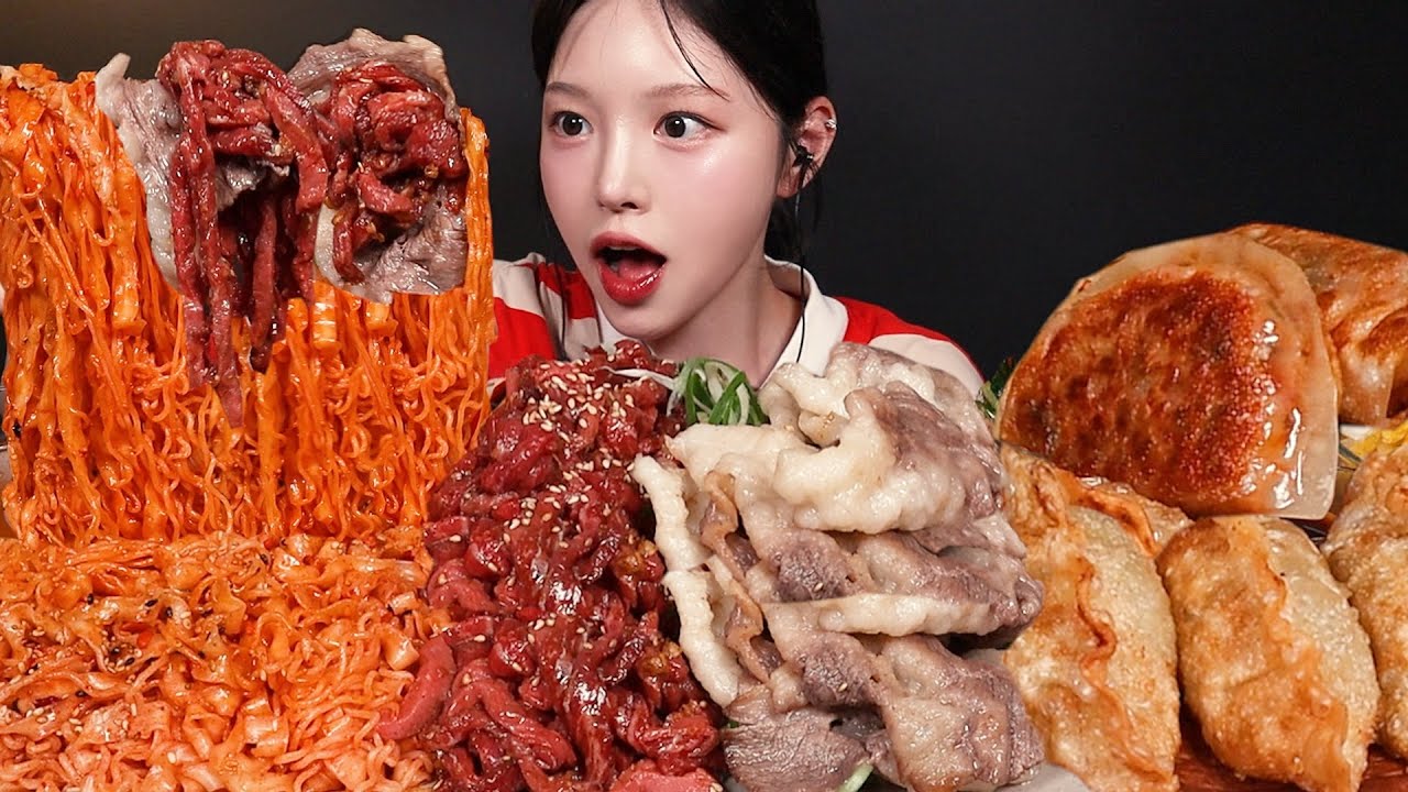 SUB)여름 최애 꿀조합 매콤한 칼빔면에 육회 차돌박이 먹방! 튀김만두 팔도비빔면까지 Bibimmyeon Mukbang Asmr