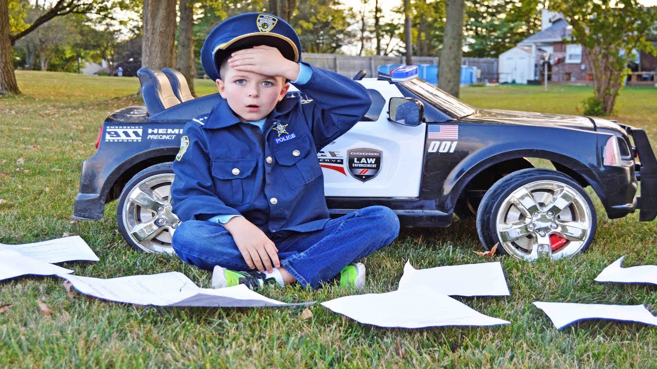 Little Heroes Officer Ryan Learns How to Do School Homework