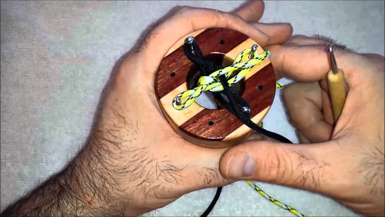 TWO COLOURED PARACORD KNITTING SPOOL TUTORIAL