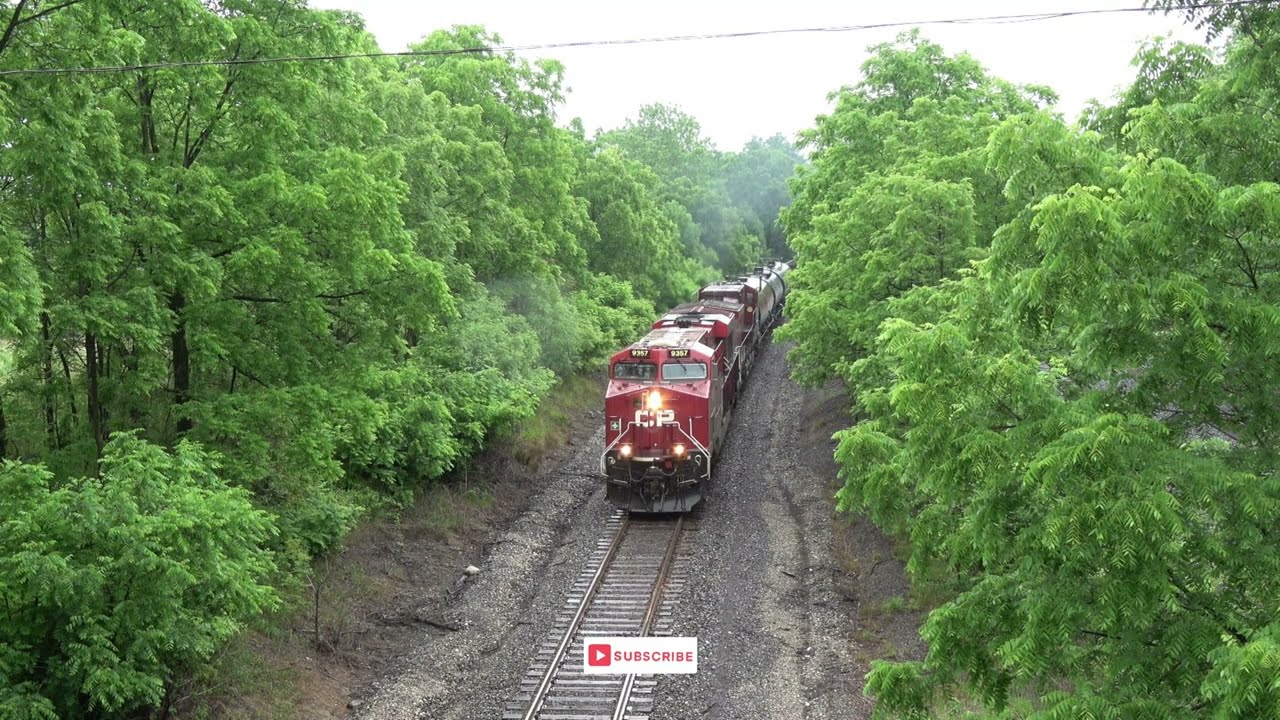 Trains in the Rain: CP 9357 Denfield Rd London, Ontario