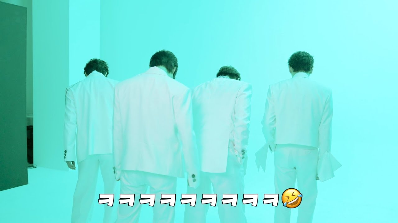 오자마자 역시 사고를 치는구나 태민아?. | SHINee WORLD VII [E.S.S.A.Y] 콘서트 포스터 촬영 Behind