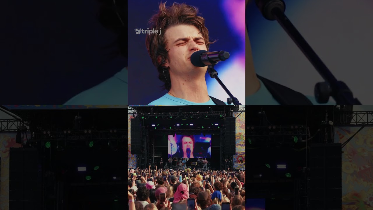 @djomusic887 performs &lsquo;end of beginning&rsquo; live at #laneway #livemusic #djo #endofbeginning