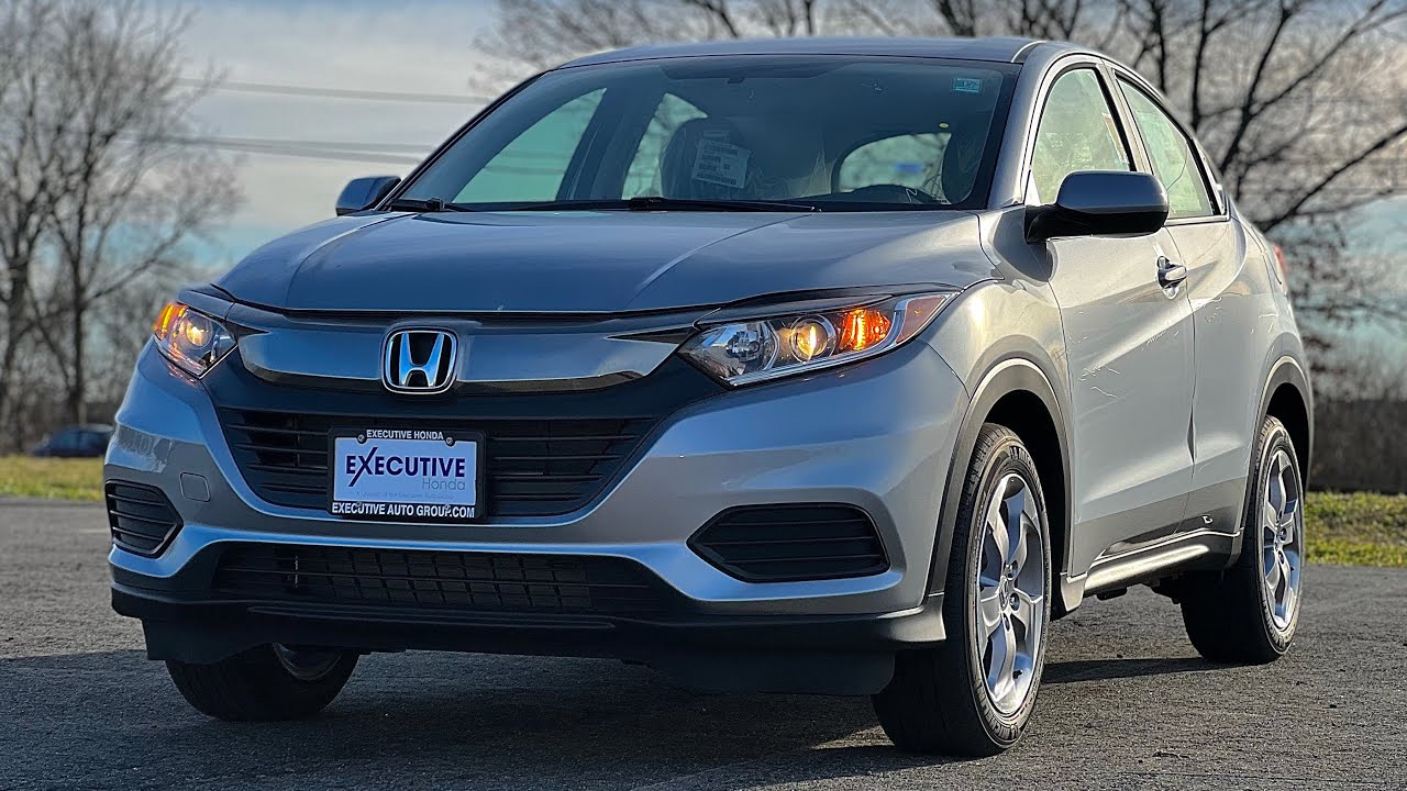 2022 Honda HR-V LX REVIEW - Good Amount of Features For a Base Trim?